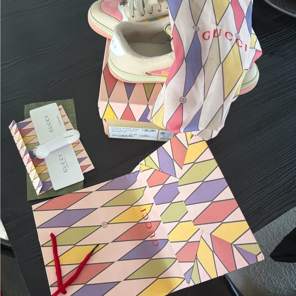 Gucci Beige and Pink Sneakers with Colorful Stripes - Picture 5 of 8